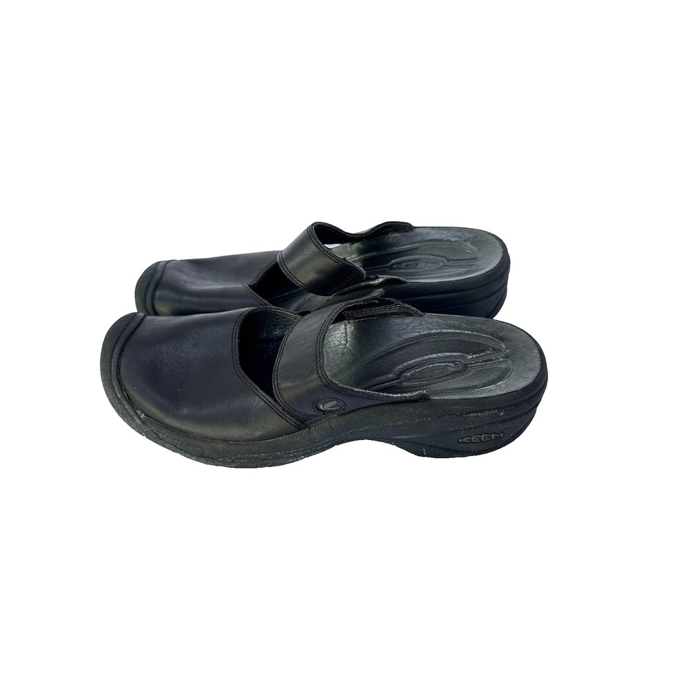 Keen Clogs Women's US 7.5 Black Leather Slip On Closed Toe Comfort Walking Shoes